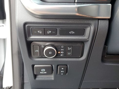 Used 2022 Ford F150 Lariat w/ Equipment Group 502A High AWD/4WD image 30