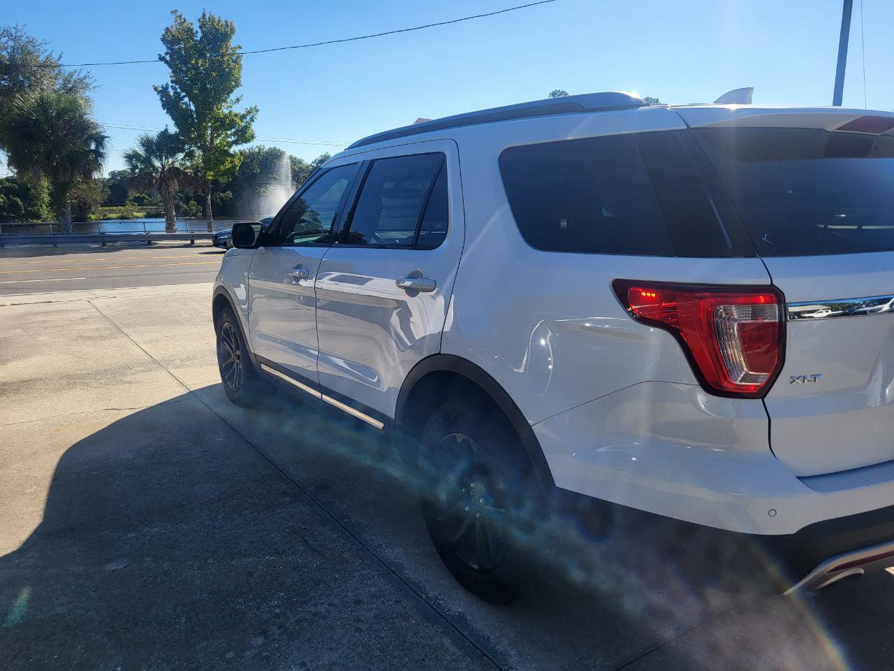Used 2016 Ford Explorer XLT w/ Equipment Group 202A FWD image 37