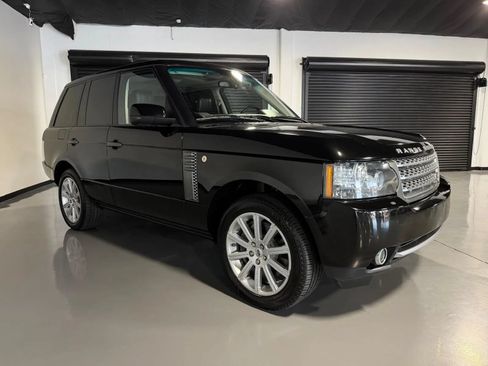 Used 2011 Land Rover Range Rover Supercharged AWD/4WD image 3