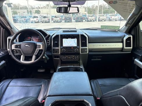 Used 2019 Ford F350 Lariat image 8