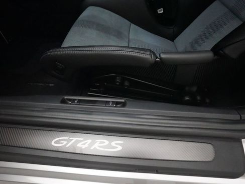 Certified 2025 Porsche 718 Cayman GT4 RS RWD image 12