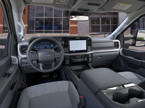 New 2026 Ford F250 XLT w/ XLT Premium Package AWD/4WD image 9