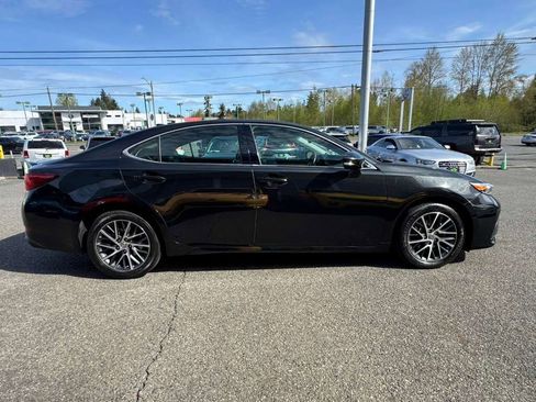 Used 2017 Lexus ES 350 w/ Premium Package image 15