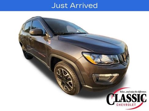 Used 2021 Jeep Compass Trailhawk image 1