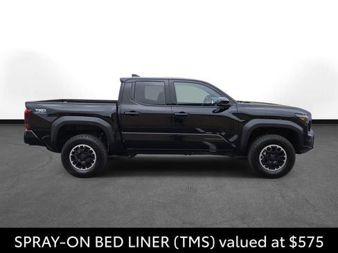 Used 2026 Toyota Tacoma TRD Off-Road AWD/4WD image 5
