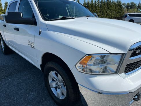 Used 2022 RAM 1500 Tradesman w/ Chrome Appearance Group AWD/4WD image 35
