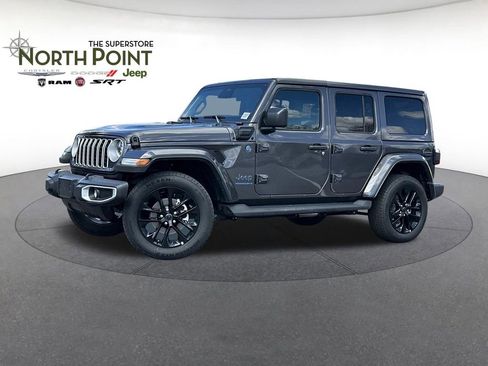 Certified 2025 Jeep Wrangler Unlimited Sahara AWD/4WD image 1