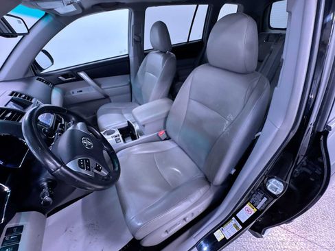 Used 2013 Toyota Highlander SE image 14
