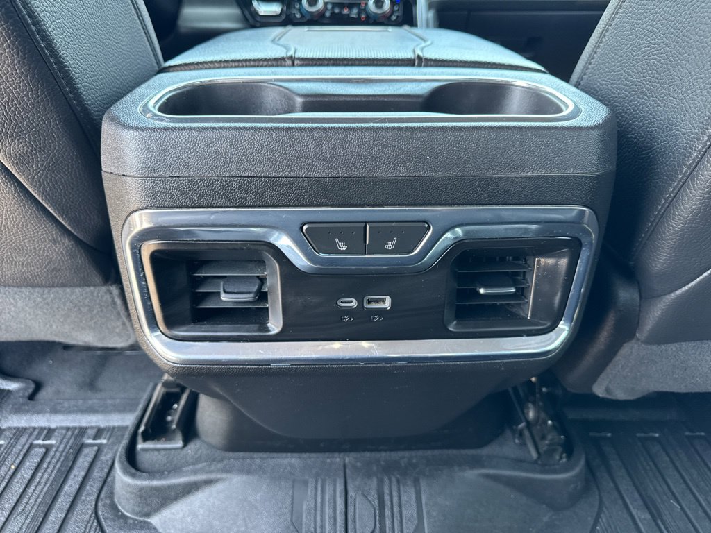 Used 2024 GMC Sierra 3500 Denali w/ Denali Reserve Package AWD/4WD image 31