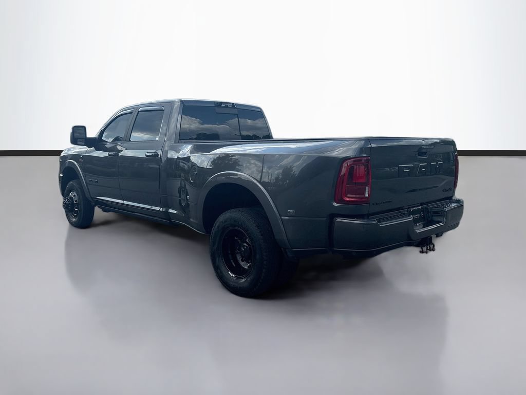 Used 2025 RAM 3500 Limited AWD/4WD image 9