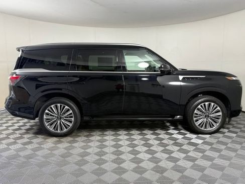 Used 2025 INFINITI QX80 Luxe RWD image 9