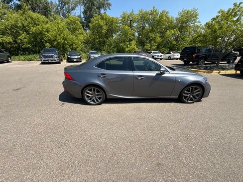 Used 2019 Lexus IS 300 F Sport w/ F Sport Package AWD/4WD image 18