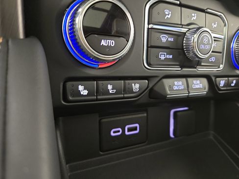 Certified 2023 GMC Yukon XL AT4 w/ Max Trailering Package AWD/4WD image 28