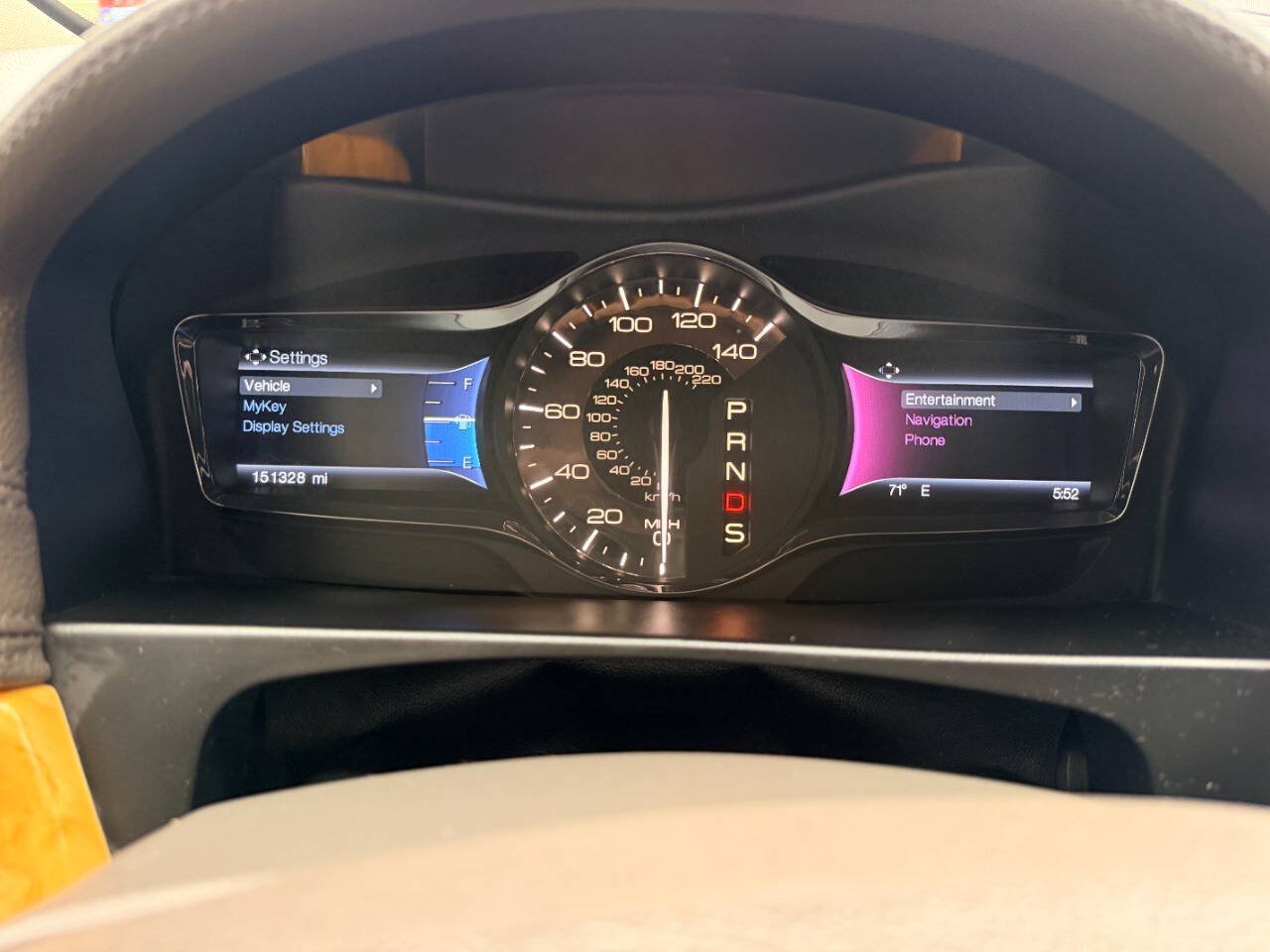 Used 2014 Lincoln MKX AWD w/ Equipment Group 102A image 47