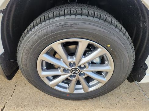 New 2025 MAZDA CX-5 AWD 2.5 S w/ Preferred Package image 18