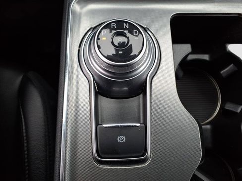 Used 2024 Ford Edge Titanium image 22