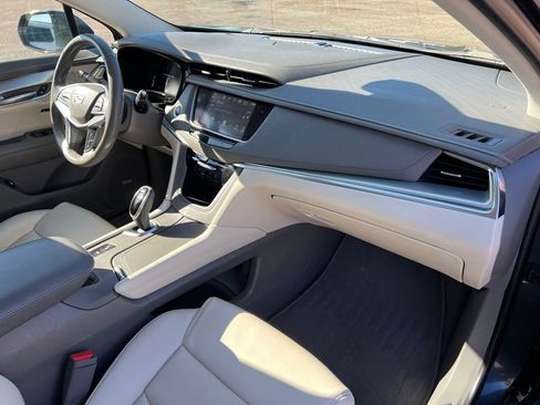 Used 2019 Cadillac XT5 Premium Luxury image 7