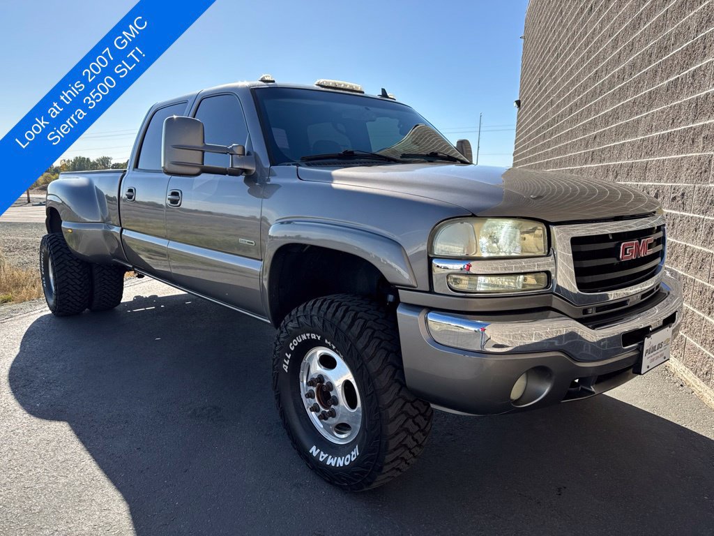 Used 2007 GMC Sierra 3500 SLT w/ Heavy-Duty Power Package AWD/4WD image 3
