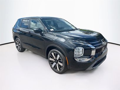 New 2025 Mitsubishi Outlander SE