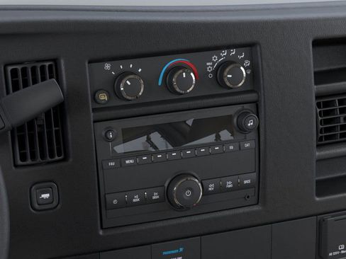 New 2026 GMC Savana 3500 image 20