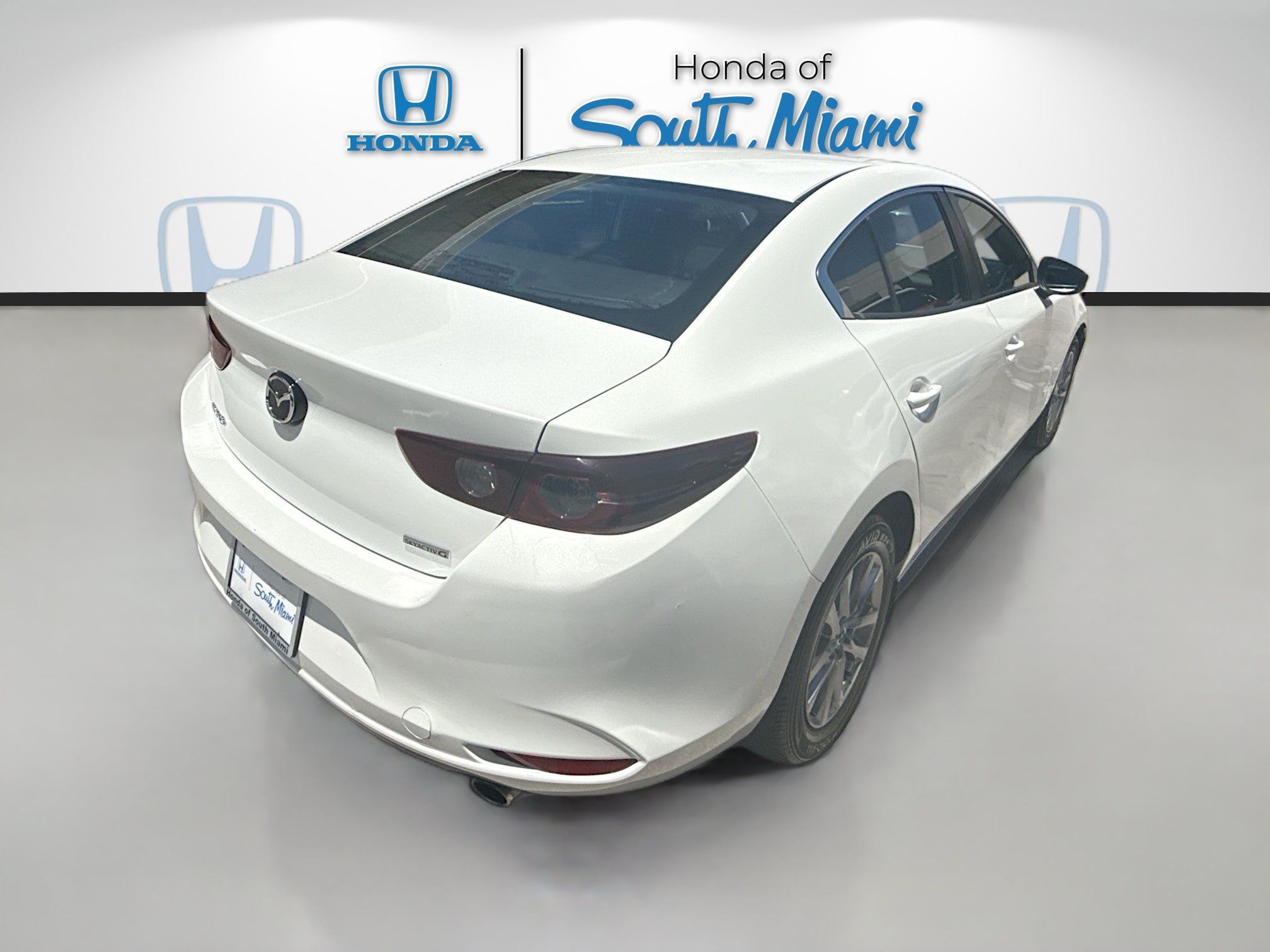 Used 2020 MAZDA MAZDA3 Sedan FWD image 7