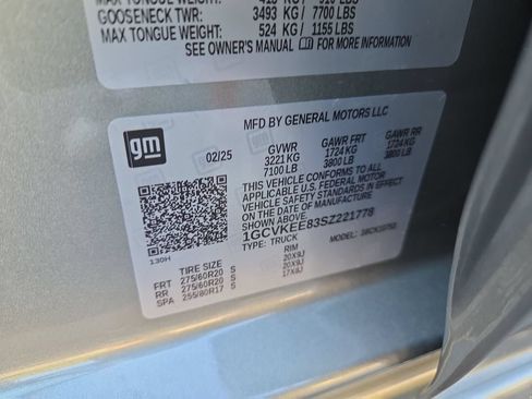 Used 2025 Chevrolet Silverado 1500 RST w/ Convenience Package II AWD/4WD image 19