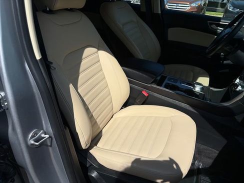Used 2022 Ford Edge SEL AWD/4WD image 36
