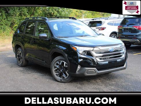 Certified 2025 Subaru Forester Premium image 1