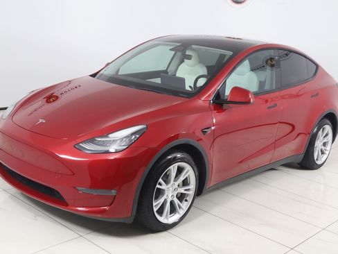 Used 2021 Tesla Model Y Long Range AWD/4WD image 22