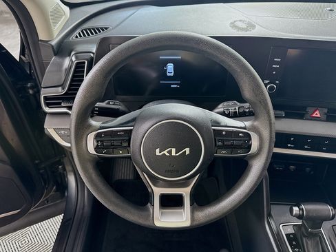 Used 2023 Kia Sportage LX AWD/4WD image 15