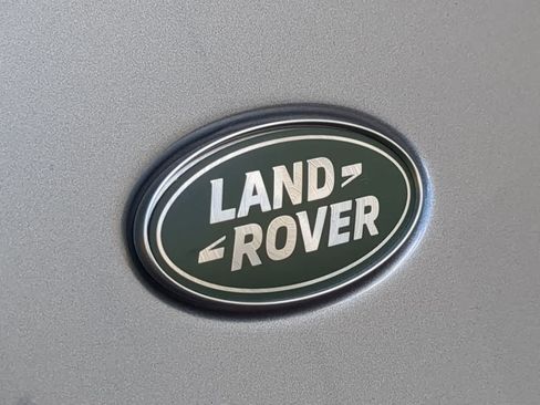 Certified 2025 Land Rover Discovery Sport Dynamic SE AWD/4WD image 11