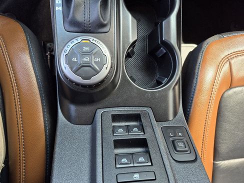 Certified 2023 Ford Bronco Outer Banks image 7