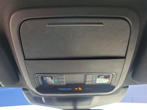 Certified 2024 Ford Explorer ST-Line w/ Class IV Trailer Tow Package image 33