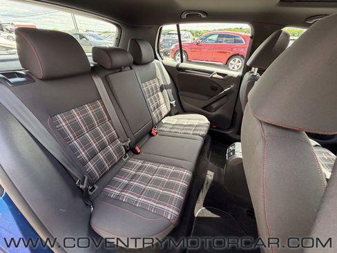 Used 2012 Volkswagen Golf 4-Door FWD image 31