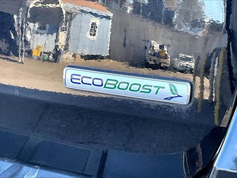 Used 2020 Ford Explorer XLT w/ Equipment Group 202A image 10