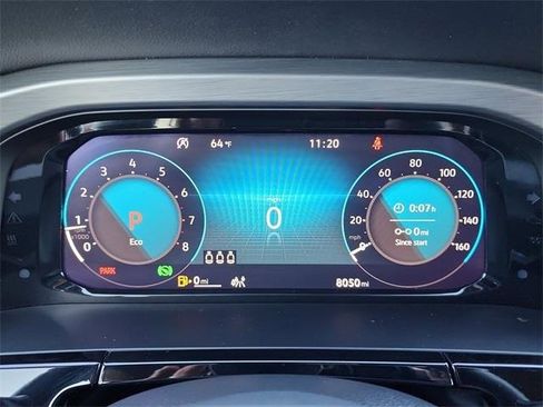 Certified 2024 Volkswagen Atlas Cross Sport SE w/ Panoramic Sunroof Package image 25