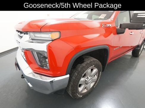 Used 2020 Chevrolet Silverado 2500 LTZ AWD/4WD image 3