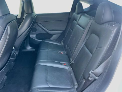 Used 2023 Tesla Model Y Long Range AWD/4WD image 25
