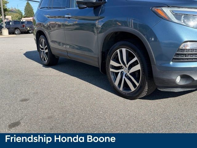 Used 2017 Honda Pilot Touring image 9