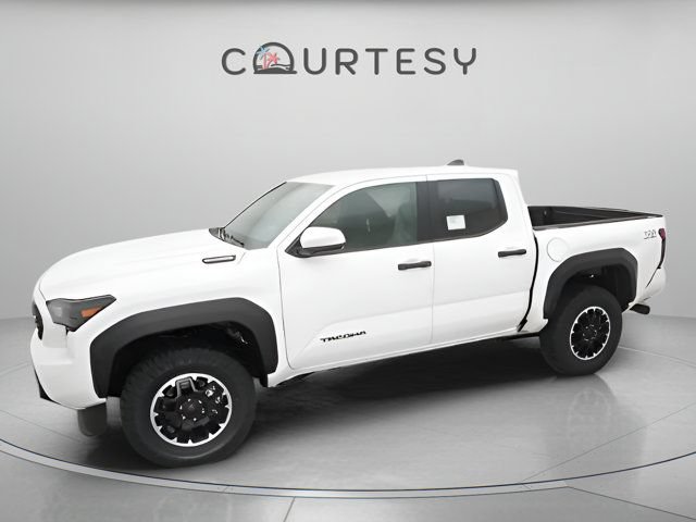 Certified 2025 Toyota Tacoma TRD Off-Road AWD/4WD image 5