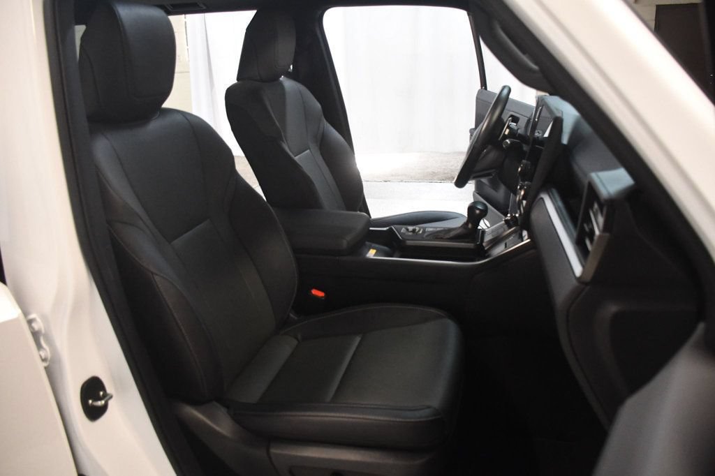 Used 2024 Lexus GX 550 w/ Cold Area Package AWD/4WD image 31