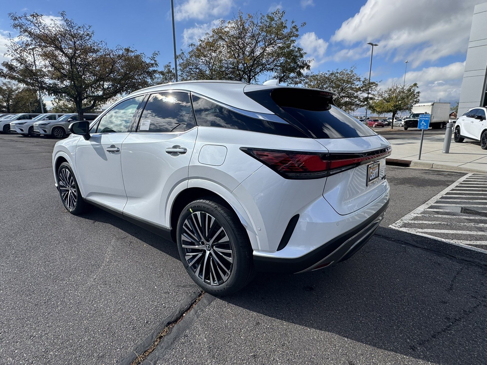 New 2026 Lexus RX 350 w/ Convenience Package AWD/4WD image 4