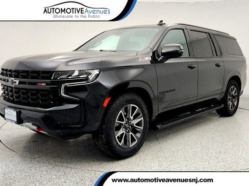Used 2023 Chevrolet Suburban Z71 w/ Off-Road Capability Package image 1