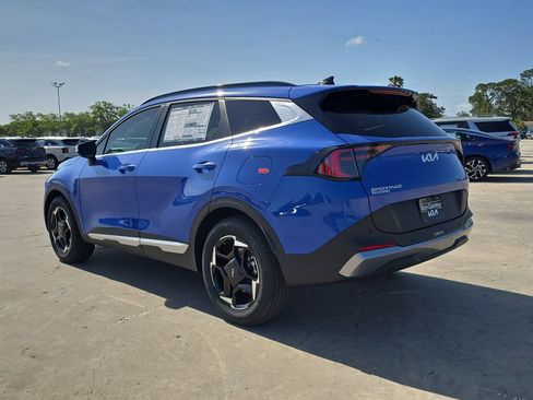 New 2026 Kia Sportage EX FWD image 6