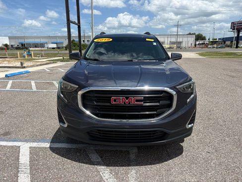 Used 2018 GMC Terrain SLE w/ Driver Convenience Package FWD image 8