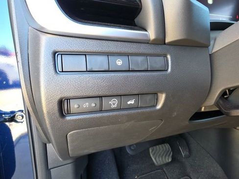 Used 2024 Nissan Rogue SL w/ SL Premium Package AWD/4WD image 15