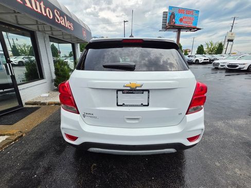 Used 2017 Chevrolet Trax LT w/ LT Convenience Package FWD image 28