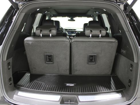 Used 2020 Cadillac XT6 Premium Luxury image 30