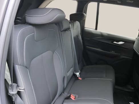 New 2026 Jeep Grand Cherokee Laredo RWD image 17