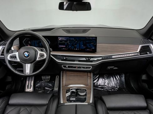 Used 2024 BMW X5 sDrive40i w/ M Sport Package image 19